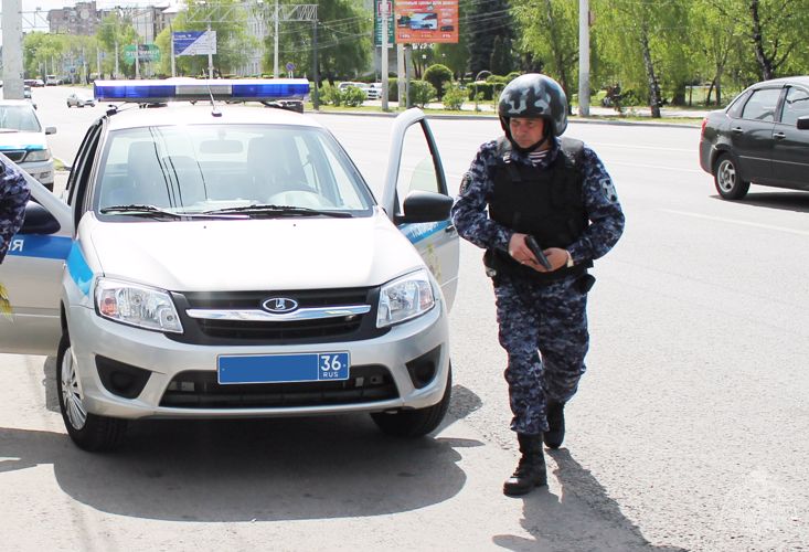 В Воронежской области росгвардейцы задержали нетрезвого водителя, скрывшегося с места ДТП   