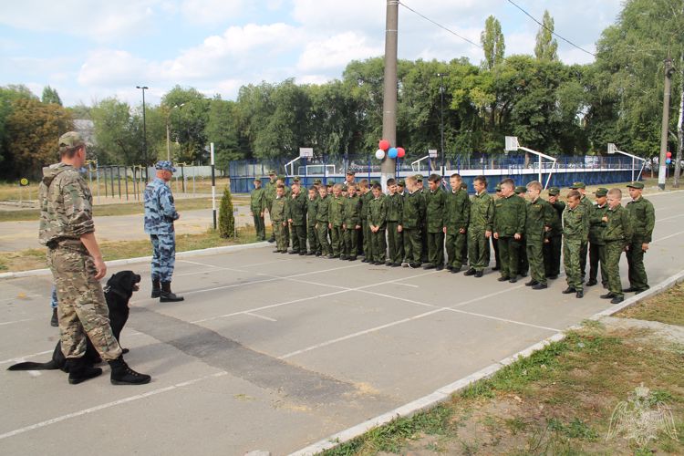 Антинаркотический урок провели в Воронеже сотрудники Росгвардии  