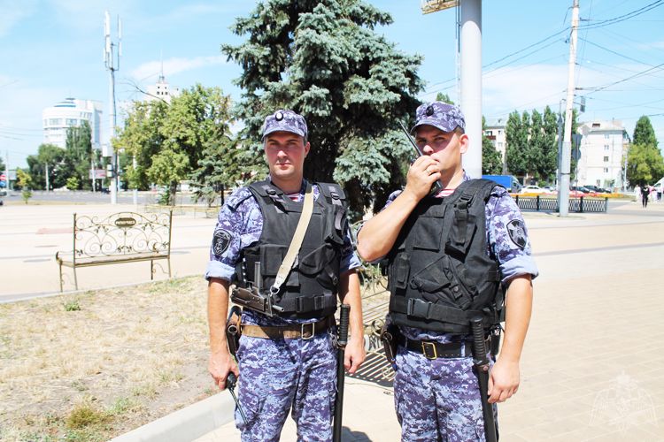 В г. Воронеже росгвардейцы пресекли преступление
