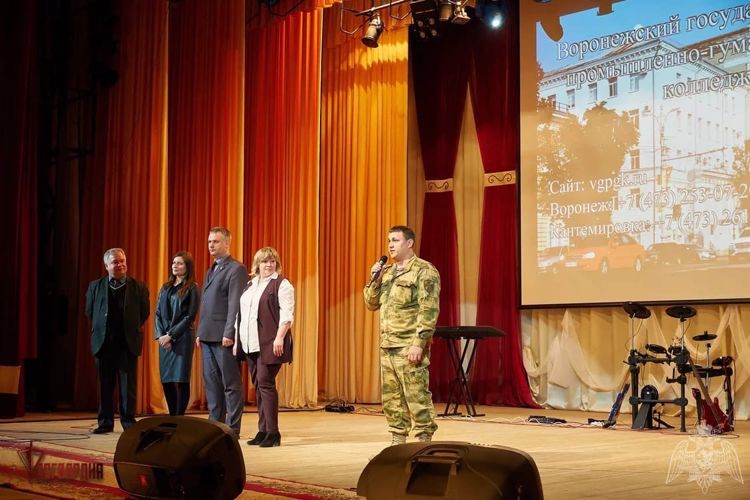 Представители Росгвардии в Воронежской области приняли участие в открытой конференции по вопросам трудоустройства и занятости молодёжи