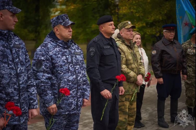 Росгвардия приняла участие в открытии патриотического автопробега из Воронежа в Севастополь