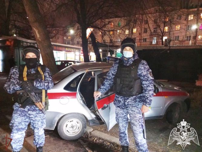 В Воронеже росгвардейцы задержали нарушавшего общественный порядок гражданина