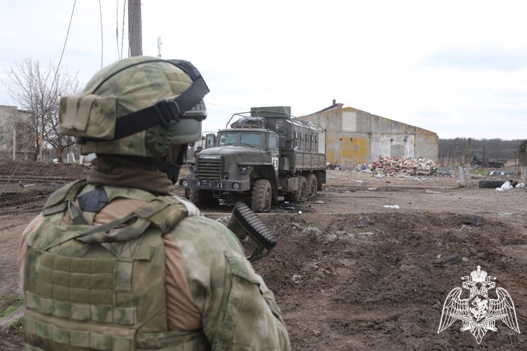 СПЕЦНАЗОВЦЫ РОСГВАРДИИ УНИЧТОЖИЛИ ПОДРАЗДЕЛЕНИЕ ВСУ И БОЕВУЮ ТЕХНИКУ ПРОТИВНИКА