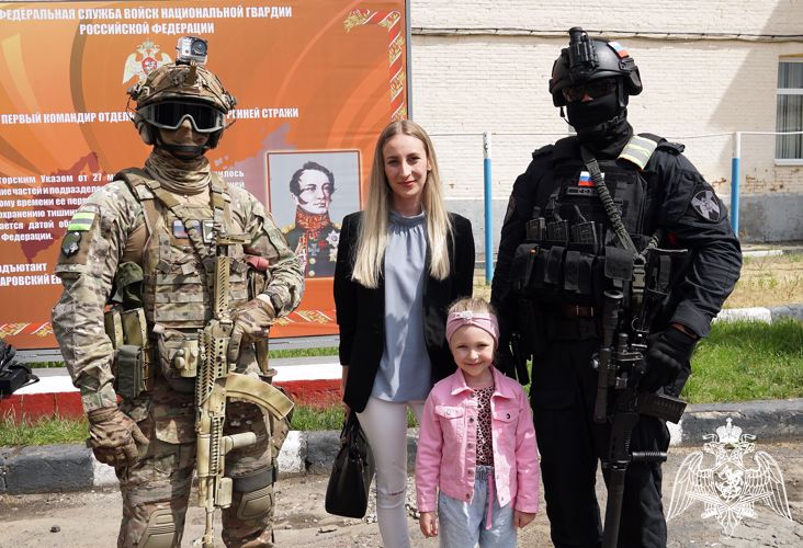 В Воронеже росгвардейцы провели увлекательное спортивное занятие для детей
