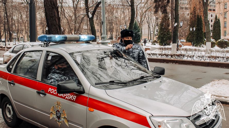 Воронежские росгвардейцы оказали помощь владельцу охраняемого объекта
