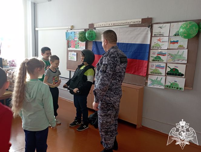 В Воронежской области подвели итоги конкурса детских рисунков, посвященных Дню защитника Отечества