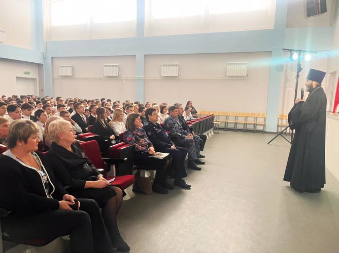Ведомственная акция «Росгвардия о героях» прошла в Воронеже