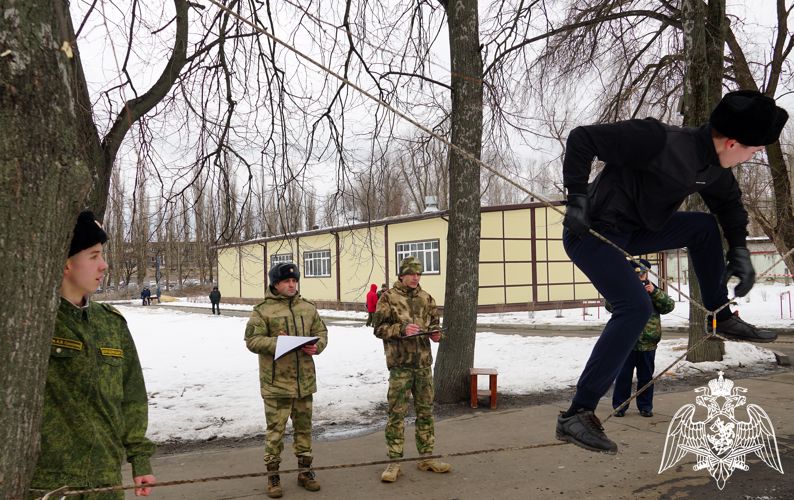Представители Росгвардии в Воронеже вошли в жюри кадетского военно - спортивного фестиваля «Служу России!»