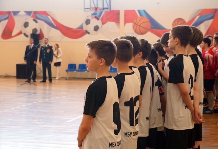 Росгвардия провела турнир по футболу, посвященный Героям СВО в Новой Усмани