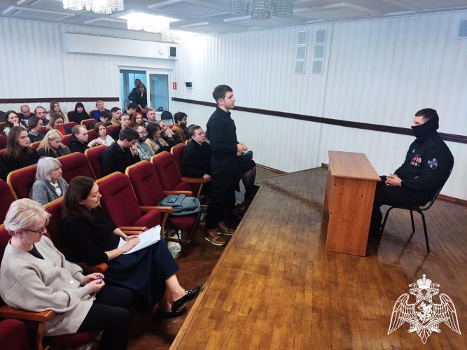 В рамках ведомственной акции «Дни Росгвардии» прошел открытый семинар в Воронежском институте искусств