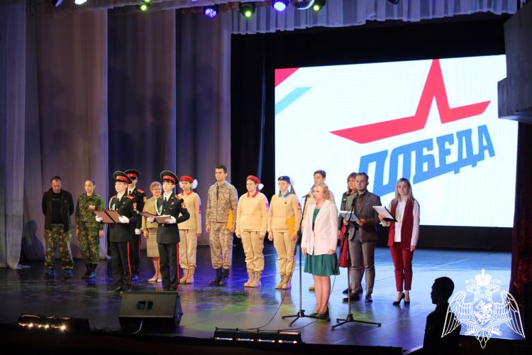 В Воронеже росгвардейцы дали старт Всероссийской патриотической акции «Георгиевская ленточка»
