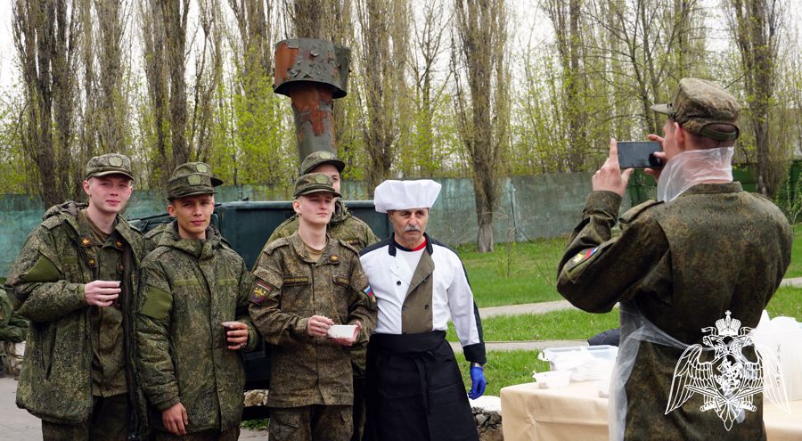 ВОЕННО-ПАТРИОТИЧЕСКАЯ АКЦИЯ «ДЕНЬ ПРИЗЫВНИКА» ПРОШЛА В ВОРОНЕЖЕ