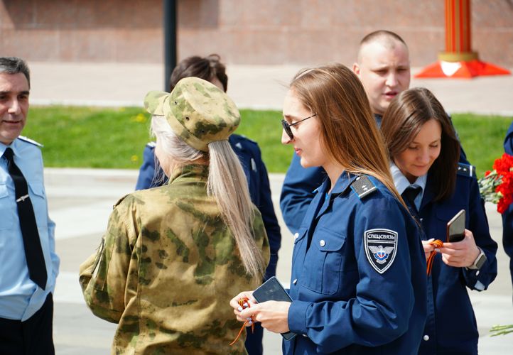 В Воронеже сотрудники и военнослужащие Росгвардии поддержали Всероссийскую акцию «Георгиевская ленточка»