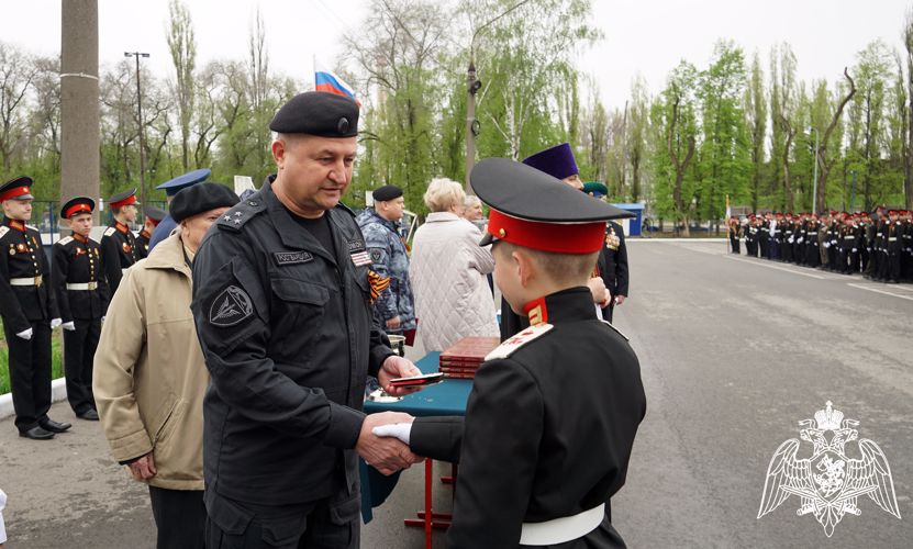 В Воронеже заместители командиров спецподразделений Росгвардии приняли участие в торжественной церемонии посвящения в кадеты и принятием ритуала торжественного обещания