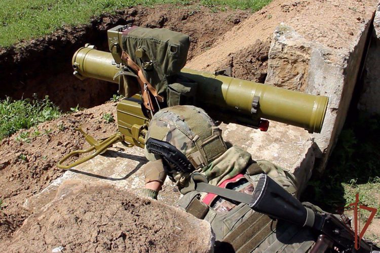 РОСГВАРДИЯ ПОКАЗАЛА КАДРЫ БОЕВОЙ ПОДГОТОВКИ ПОДРАЗДЕЛЕНИЙ В РАЙОНАХ ПРОВЕДЕНИЯ СВО