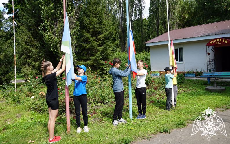 «Каникулы с Росгвардией» прошли в оздоровительном лагере «Юность» в Воронежской области