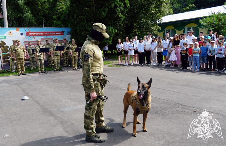 «Каникулы с Росгвардией» прошли в оздоровительном лагере «Юность» в Воронежской области