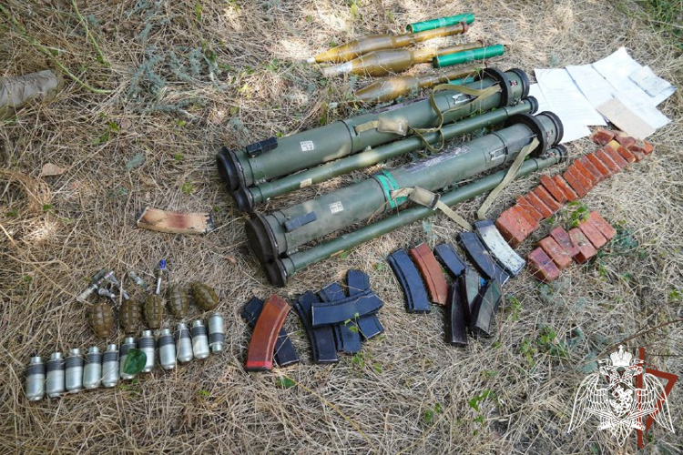 БОЛЕЕ 10 КГ ТРОТИЛА ОБНАРУЖИЛИ В УКРАИНСКОМ СХРОНЕ РОСГВАРДЕЙЦЫ В ДНР