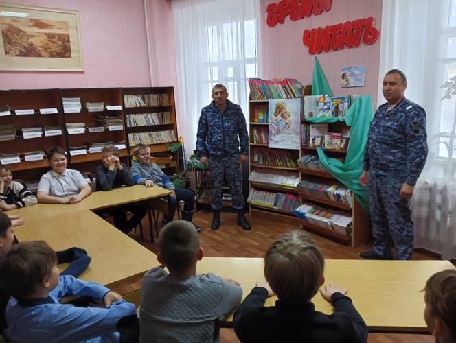 Воронежские росгвардейцы принимают участие в мероприятиях, посвящённых Дню матери
