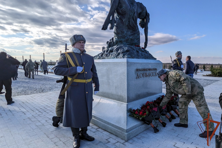 МЕМОРИАЛ «НЕЗАЖИВАЮЩАЯ РАНА» ОТКРЫЛИ ПРИ УЧАСТИИ РОСГВАРДЕЙЦЕВ ПОД ЛУГАНСКОМ  29 ноября 2023, 15:46 