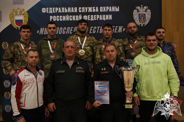 КОМАНДА РОСГВАРДИИ ЗАВОЕВАЛА СЕРЕБРО НА СОРЕВНОВАНИЯХ ПО СЛУЖЕБНОМУ ЕДИНОБОРСТВУ