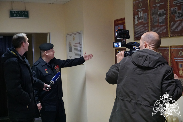 В Воронеже об улицах, названных в честь Героев Отечества, рассказали действующие росгвардейцы