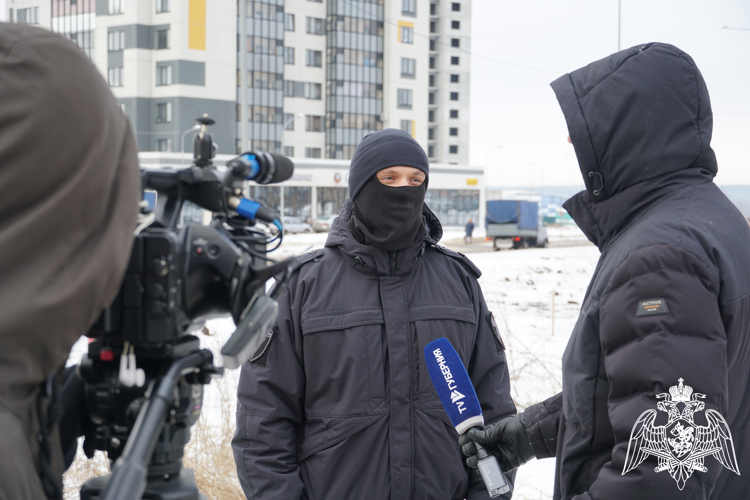 В Воронеже об улицах, названных в честь Героев Отечества, рассказали действующие росгвардейцы