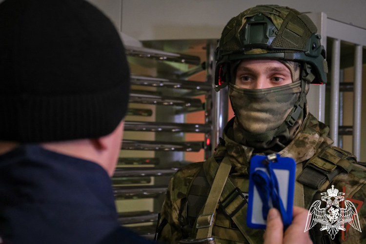 РОСГВАРДИЯ ПОКАЗАЛА ОРГАНИЗАЦИЮ ОХРАНЫ ЗАПОРОЖСКОЙ АЭС 