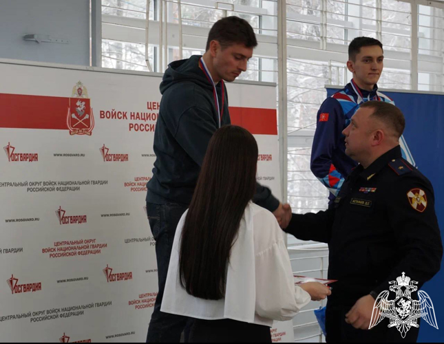 В ВОРОНЕЖЕ ЗАВЕРШИЛСЯ ЧЕМПИОНАТ ЦЕНТРАЛЬНОГО ОКРУГА РОСГВАРДИИ ПО ЛЫЖНЫМ ГОНКАМ И ВОЕННО-СПОРТИВНОМУ МНОГОБОРЬЮ 