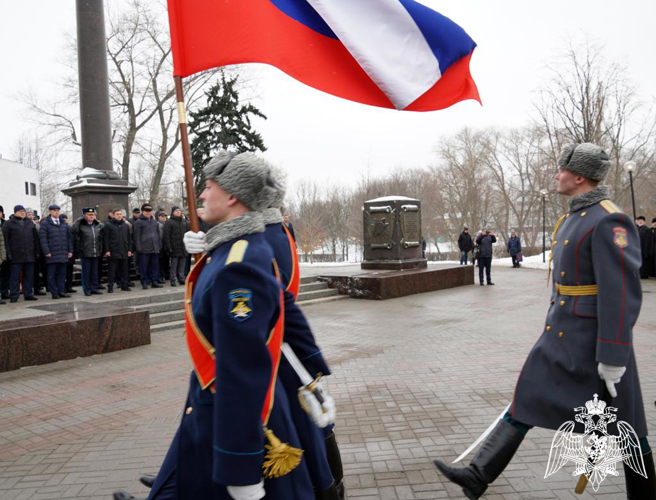 Начальник Управления Росгвардии по Воронежской области Дмитрий Астафьев почтил память погибших в боях за освобождение Воронежа