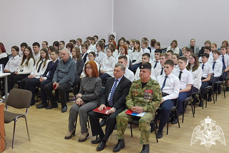 Росгвардия создает в школах Воронежа отряды «юнгвардейцев»