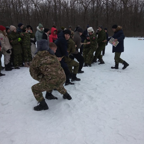 Сотрудники Росгвардии в Воронежской области организовали патриотическую игру «Зарница» в рамках акции «Неделя мужества»