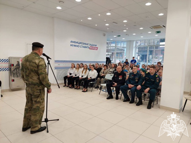 Воронежские студенты поздравили офицеров Росгвардии с Днем защитника Отечества