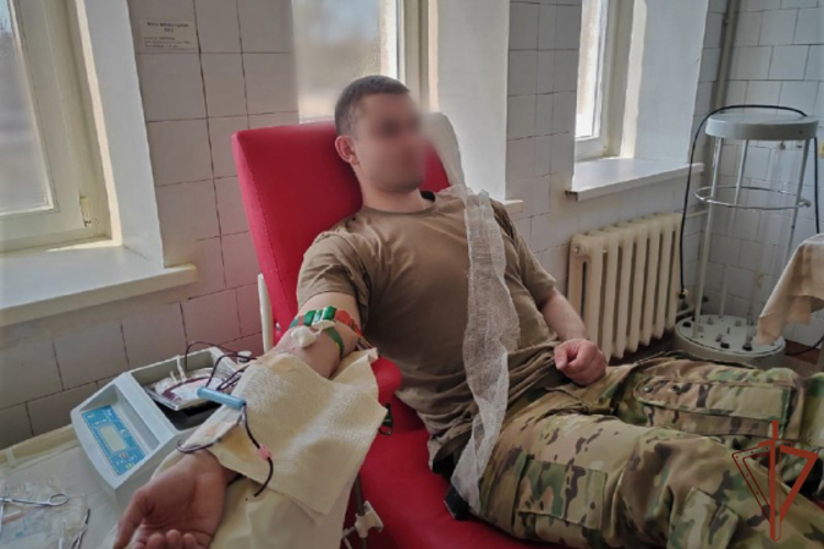 РОСГВАРДЕЙЦЫ ПОПОЛНИЛИ БАНК ДОНОРСКОЙ КРОВИ В ЛНР