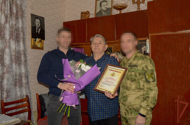 РОСГВАРДЕЙЦЫ НАВЕСТИЛИ ВЕТЕРАНОВ В ХЕРСОНСКОЙ И ЗАПОРОЖСКОЙ ОБЛАСТЯХ