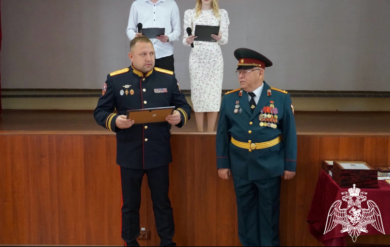 Ветеранов Воронежского полка Росгвардии поздравили со 105-й годовщиной со дня образования 
