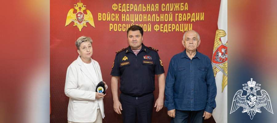 ЗАМЕСТИТЕЛЬ ДИРЕКТОРА РОСГВАРДИИ ГЕНЕРАЛ-ПОЛКОВНИК ПОЛИЦИИ СЕРГЕЙ ЛЕБЕДЕВ ПРОВЁЛ ВСТРЕЧУ С РОДСТВЕННИКАМИ КРАСНОАРМЕЙЦА 249-Й ДИВИЗИИ НКВД