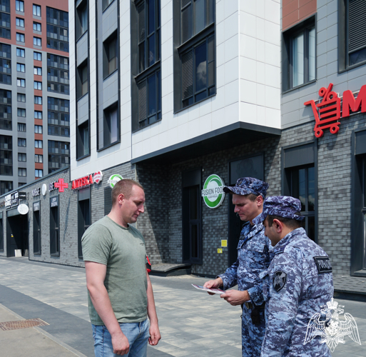 В рамках информационной акции «Безопасный дом. Объект. Квартира» сотрудники вневедомственной охраны Росгвардии проинформировали воронежцев о современных методах обеспечения охраны в летний период