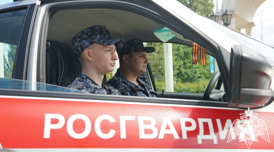 Сотрудники Росгвардии задержали гражданина, подозреваемого в нанесении ножевого ранения воронежцу 