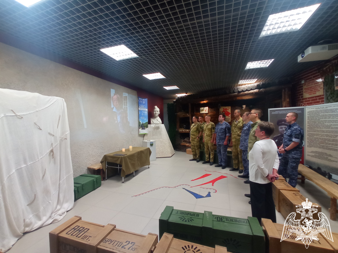 Росгвардейцы зажгли «Свечи памяти» в Воронеже