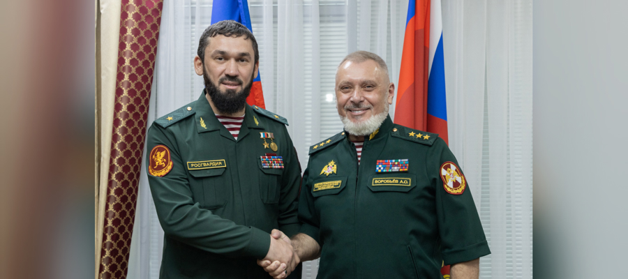 ГЕНЕРАЛ-ПОЛКОВНИК АЛЕКСЕЙ ВОРОБЬЕВ ВСТРЕТИЛСЯ C ГЕРОЕМ РОССИЙСКОЙ ФЕДЕРАЦИИ ГЕНЕРАЛ-МАЙОРОМ МАГОМЕДОМ ДАУДОВЫМ