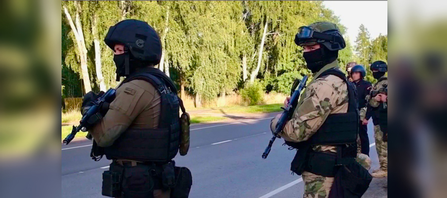 РОСГВАРДИЯ ВЫПОЛНЯЕТ ЗАДАЧИ ПО ПРИКРЫТИЮ ГРАНИЦЫ РФ, ОБЕСПЕЧЕНИЮ РЕЖИМА КТО И ПОМОЩИ НАСЕЛЕНИЮ В ПРИГРАНИЧНЫХ РЕГИОНАХ 