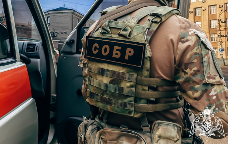 В Воронеже спецназ Росгвардии пресек противоправную деятельность по производству немаркированной табачной продукции в особо крупном размере