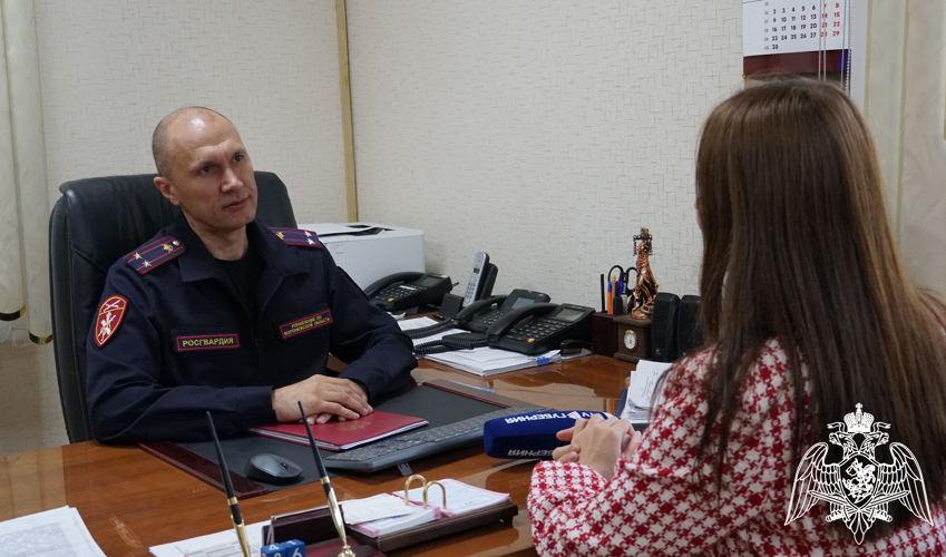   ВОРОНЕЖСКИЕ РОСГВАРДЕЙЦЫ ДАЛИ СОВЕТЫ ВЛАДЕЛЬЦАМ ОРУЖИЯ ИЗ ПРИГРАНИЧНЫХ РЕГИОНОВ