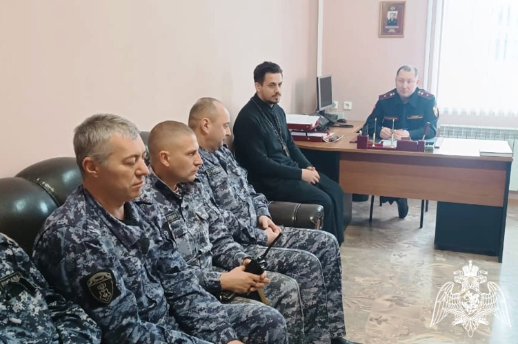 ЦИКЛ ВСТРЕЧ ЛИЧНОГО СОСТАВА С ПРЕДСТАВИТЕЛЯ ЦЕРКВИ ПРОДОЛЖАЕТСЯ В ВОРОНЕЖСКОЙ ОБЛАСТИ