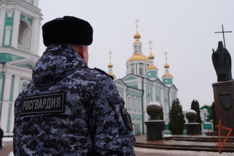 РОСГВАРДИЯ ПРИНЯЛА УЧАСТИЕ В ОБЕСПЕЧЕНИИ ПРАВОПОРЯДКА И ОБЩЕСТВЕННОЙ БЕЗОПАСНОСТИ В ПЕРИОД ПРОВЕДЕНИЯ РЕЛИГИОЗНОГО ПРАЗДНИКА РОЖДЕСТВА ХРИСТОВА