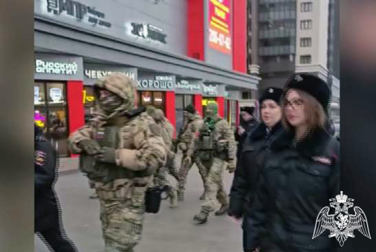 При содействии Воронежского ОМОН выявлены массовые нарушения миграционного законодательства
