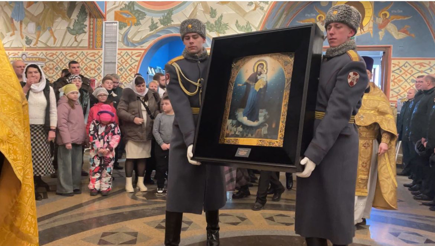АВГУСТОВСКУЮ ИКОНУ БОЖИЕЙ МАТЕРИ ДОСТАВИЛИ В ГЛАВНЫЙ ХРАМ РОСГВАРДИИ