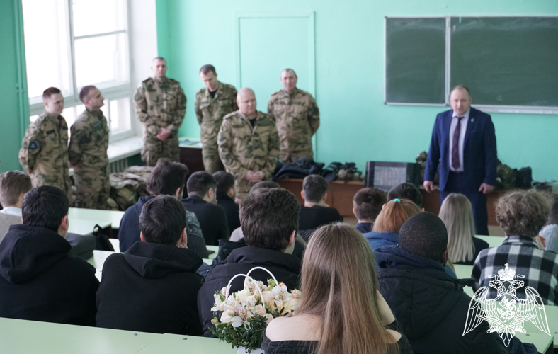 В Воронеже Росгвардейцы продолжают ряд МЕРОПРИЯТИЙ «2025 – ГОД ЗАЩИТНИКА ОТЕЧЕСТВА»