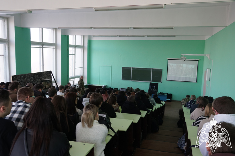 В Воронеже Росгвардейцы продолжают ряд МЕРОПРИЯТИЙ «2025 – ГОД ЗАЩИТНИКА ОТЕЧЕСТВА»